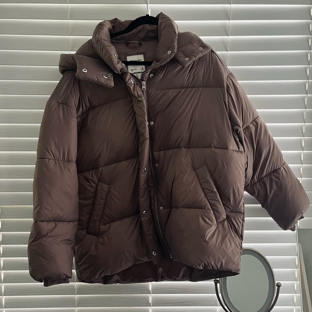 A&F Over Sized Puffer In Mauve